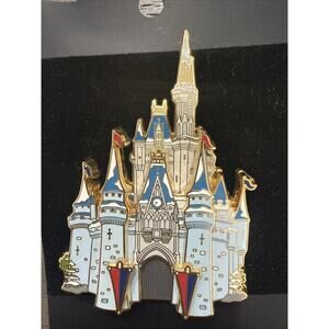 Disney Cast Exclusive Cinderella Castle Pin 2003 – Walt Disney World Resort 3D
